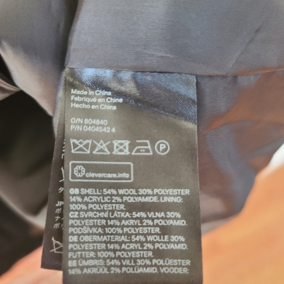 Mens winter coat - Picture 2 of 3